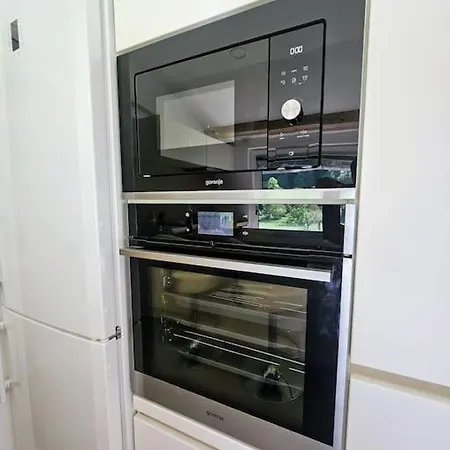 For 2, Big Windows, Nature, Balcony, 5min From Bled Apartment *