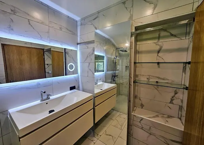 For 2, Big Windows, Nature, Balcony, 5min From Bled *