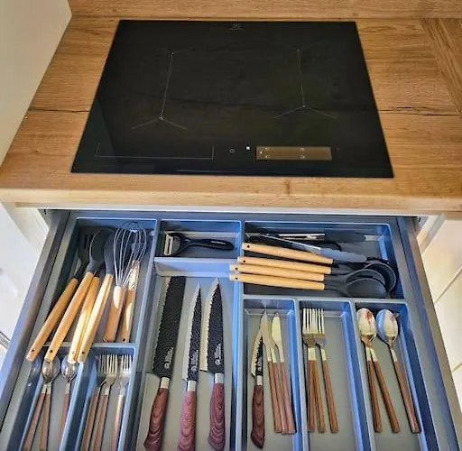 For 2, Big Windows, Nature, Balcony, 5min From Bled